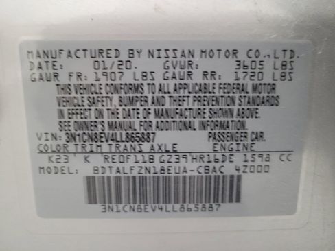 Used 2020 Nissan Versa SV image 33