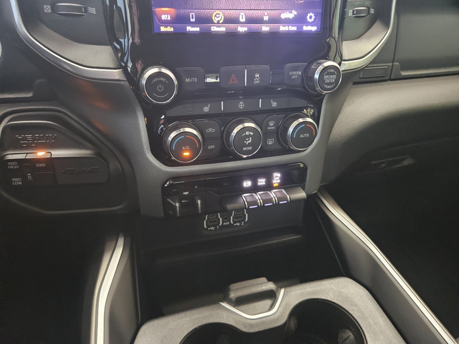 Used 2019 RAM 3500 Big Horn AWD/4WD image 23