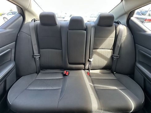 Used 2025 Nissan Altima 2.5 SV FWD image 39