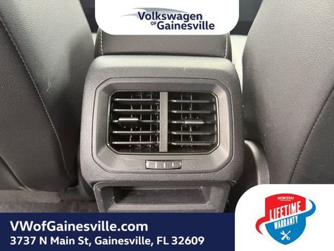 Certified 2022 Volkswagen Tiguan SE FWD image 11