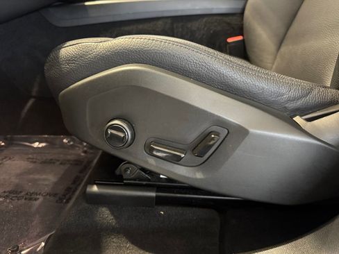 Certified 2023 Volvo XC60 B5 Plus w/ Climate Package image 24