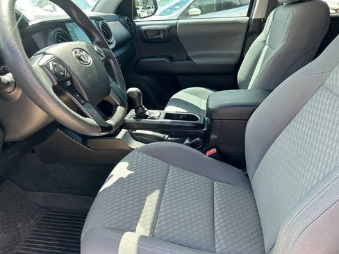 Used 2023 Toyota Tacoma SR AWD/4WD image 11