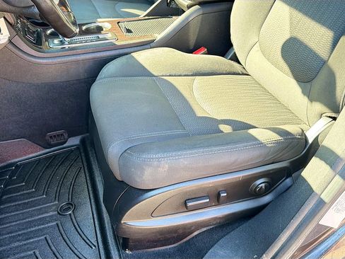 Used 2017 Chevrolet Traverse LT w/ True North Edition AWD/4WD image 19