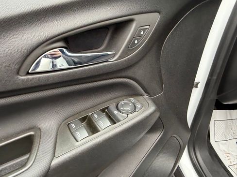 Used 2023 Chevrolet Equinox RS image 14