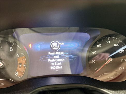 Used 2024 Jeep Compass Latitude AWD/4WD image 3