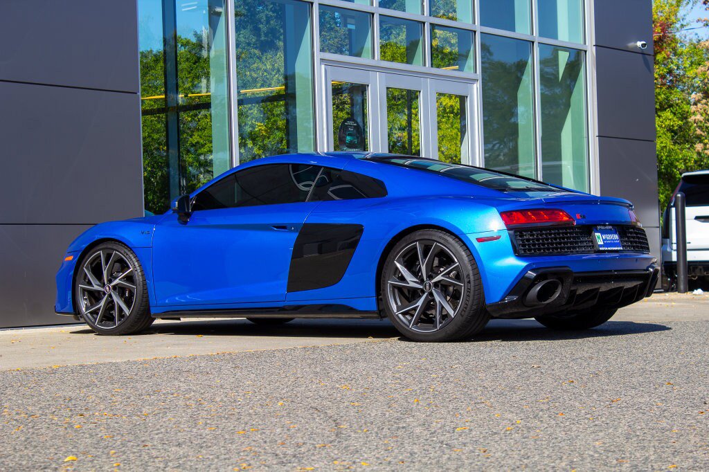 Used 2021 Audi R8 V10 RWD image 8