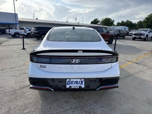 Used 2025 Hyundai Sonata SEL FWD image 13