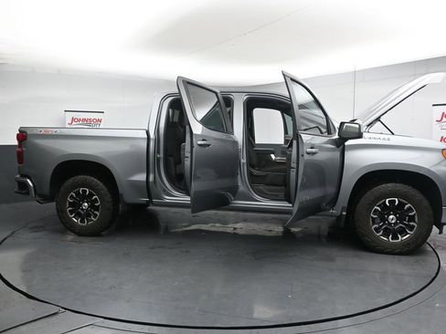 Used 2025 Chevrolet Silverado 1500 LT w/ Protection Package AWD/4WD image 41