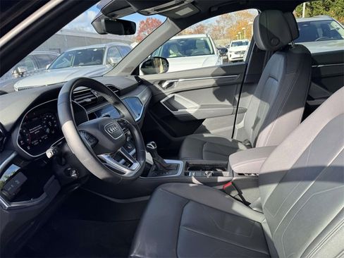 Used 2022 Audi Q3 2.0T Premium Plus w/ Premium Plus Package image 13