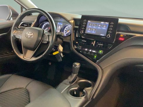 Certified 2021 Toyota Camry SE FWD image 30
