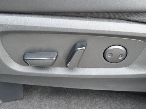New 2026 Nissan Pathfinder SL FWD image 22