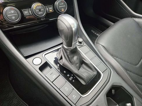 Used 2019 Volkswagen Jetta SEL Premium FWD image 26