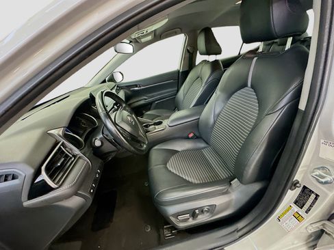 Used 2023 Toyota Camry SE FWD image 13