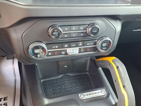 Used 2024 Ford Bronco Badlands AWD/4WD image 25