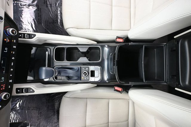 Used 2024 Kia Telluride EX w/ EX Captain's Chair Package AWD/4WD image 29