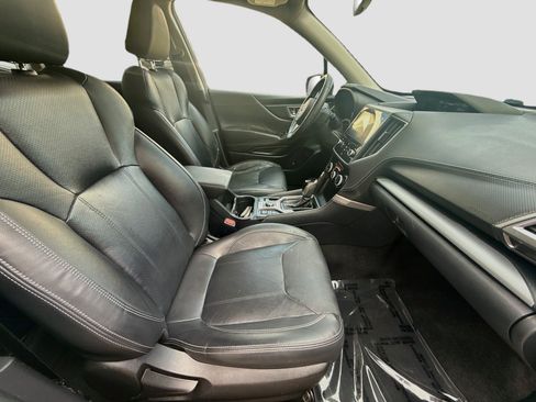 Used 2019 Subaru Forester Limited AWD/4WD image 29