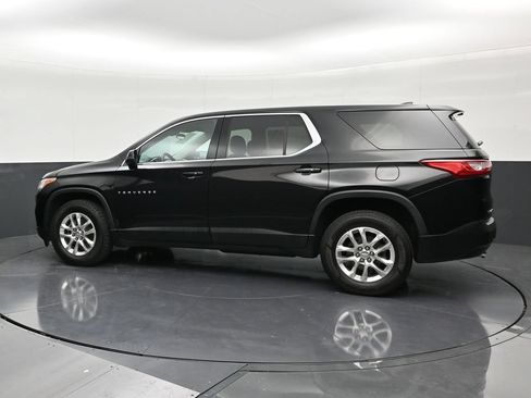 Used 2021 Chevrolet Traverse LS FWD image 2