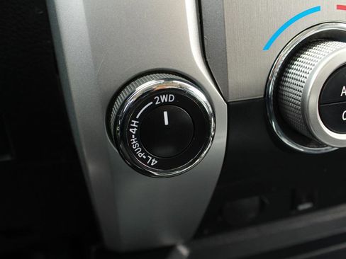 Used 2019 Toyota Tundra Limited w/ Limited Premium Package image 28