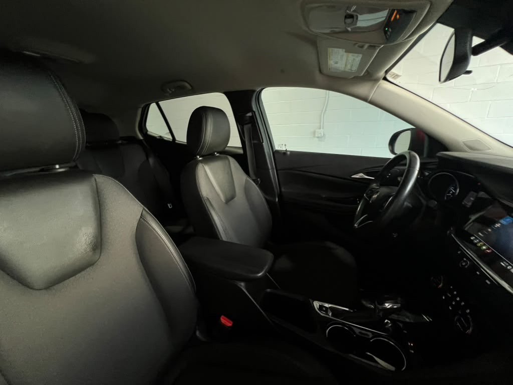 Used 2023 Buick Encore GX Select w/ Sport Touring Package FWD image 16