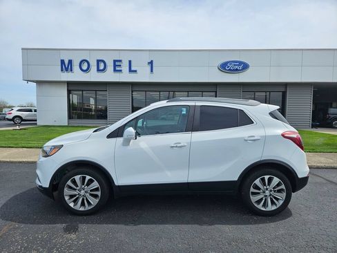 Used 2017 Buick Encore Preferred FWD image 1