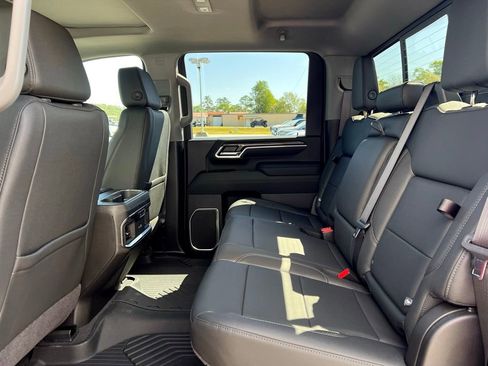 New 2026 Chevrolet Silverado 2500 LTZ w/ LTZ Plus Package AWD/4WD image 11