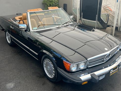 Used 1988 Mercedes-Benz 560 SL image 11