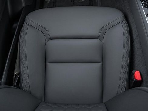 New 2026 Volvo XC90 B6 Plus w/ Protection Package Premier image 29