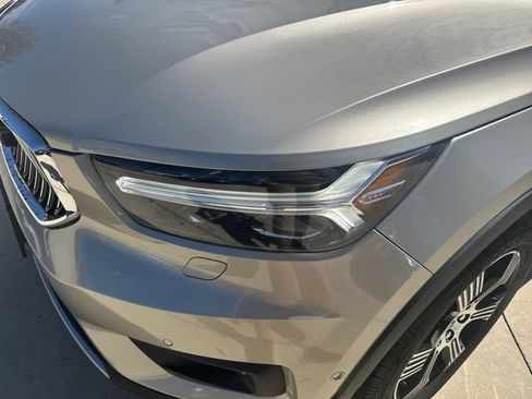Used 2019 Volvo XC40 T5 Inscription AWD/4WD image 13