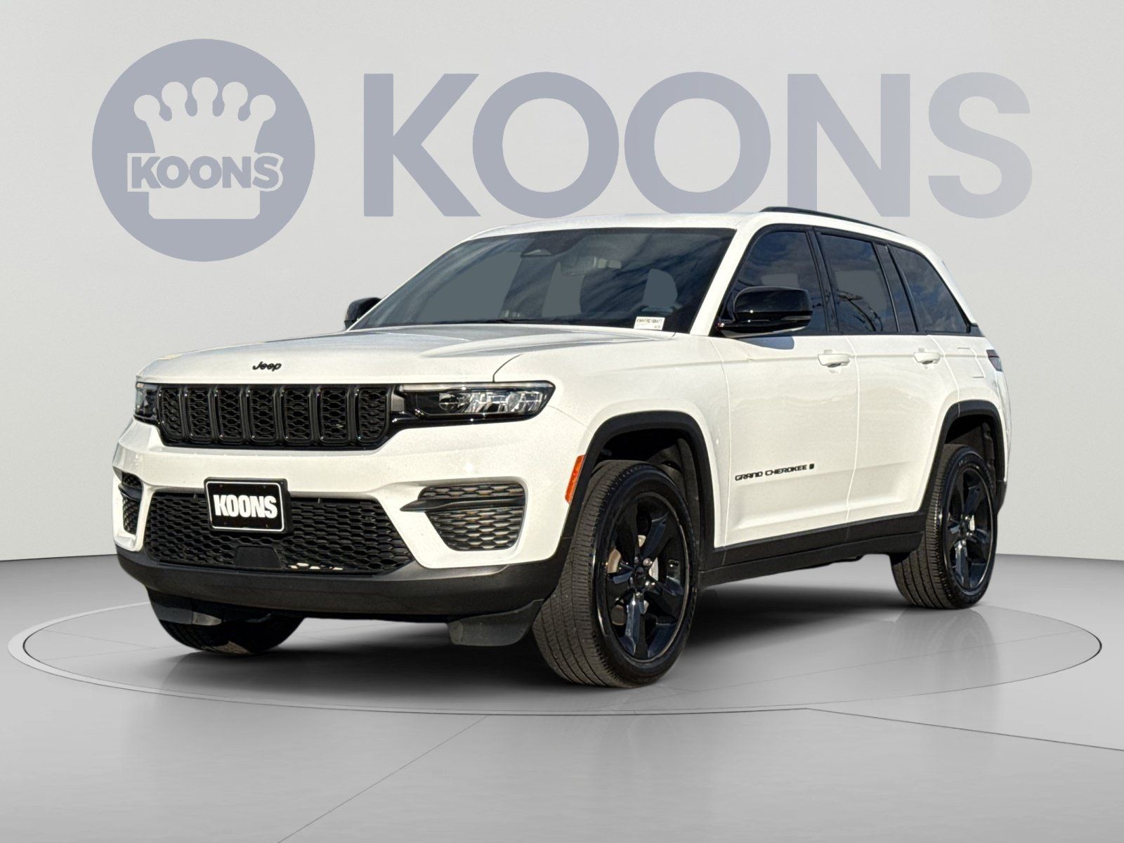 Used 2024 Jeep Grand Cherokee Altitude AWD/4WD image 1