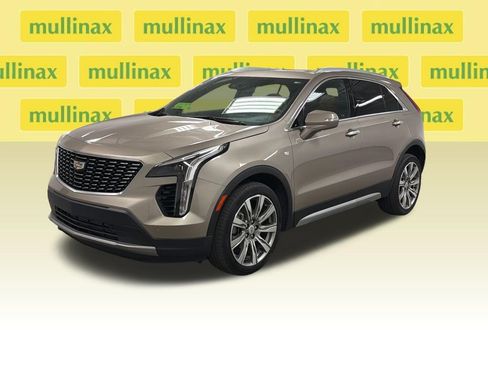 Used 2023 Cadillac XT4 Premium Luxury FWD image 8
