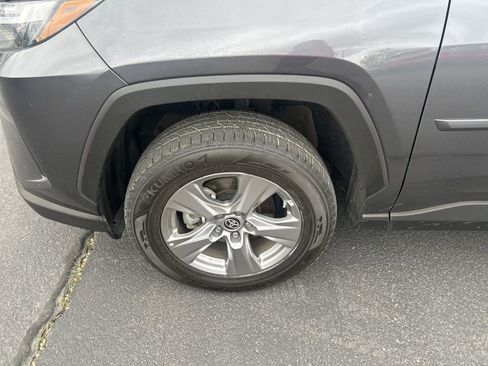 Used 2024 Toyota RAV4 LE image 17