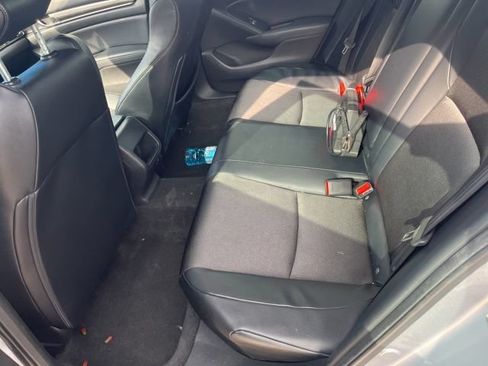Used 2018 Honda Accord Sport image 9