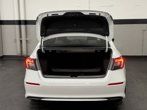 Used 2024 Honda Civic Touring image 15