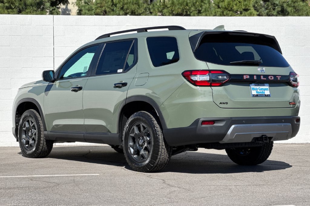 New 2026 Honda Pilot TrailSport image 10