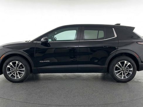Used 2025 Chevrolet Equinox LT FWD image 5