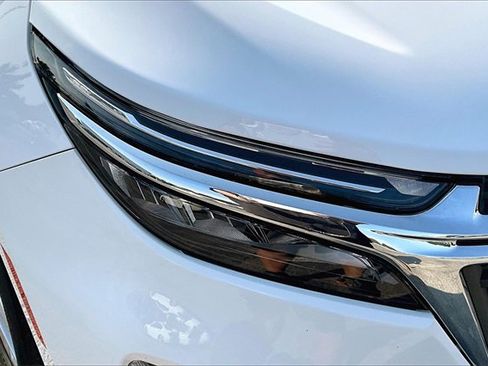 Used 2022 Chevrolet Equinox LT image 32