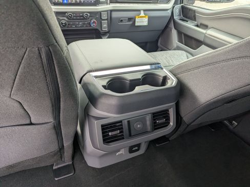 New 2026 Ford F250 XLT w/ XLT Premium Package AWD/4WD image 30
