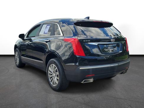 Used 2017 Cadillac XT5 Luxury w/ Driver Awareness Package FWD image 3