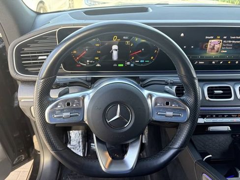 Used 2023 Mercedes-Benz GLS 580 4MATIC image 10
