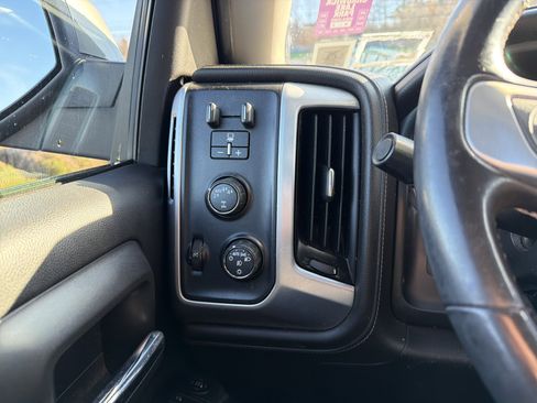 Used 2017 GMC Sierra 1500 SLE w/ SLE Value Package image 22