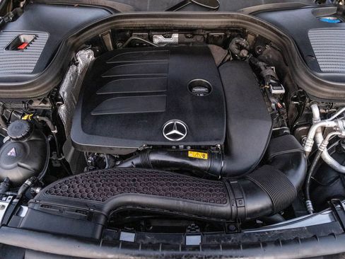 Used 2022 Mercedes-Benz GLC 300 image 30