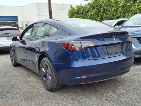 Used 2023 Tesla Model 3 Standard Range RWD image 3