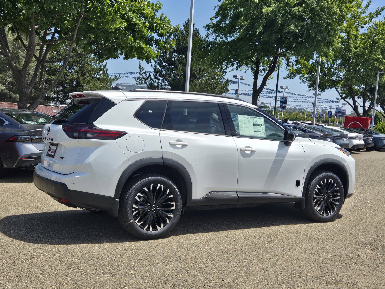 New 2026 Nissan Rogue Dark Armor AWD/4WD image 3
