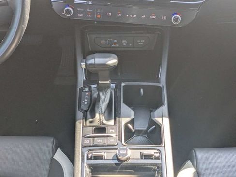 Used 2025 Kia K5 GT-Line w/ GT-Line Premium Package FWD image 17