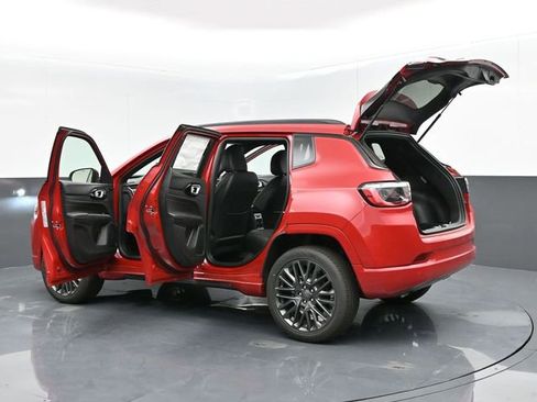 New 2024 Jeep Compass Limited image 55