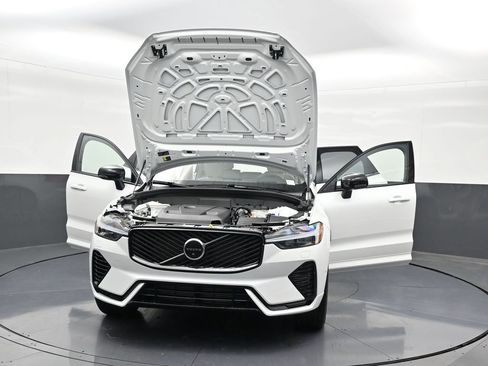 New 2026 Volvo XC60 T8 Ultra w/ Protection Package Premier AWD/4WD image 34
