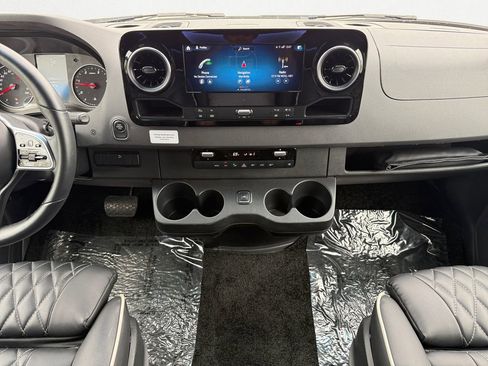 Used 2023 Mercedes-Benz Sprinter 3500 w/ Parking Package image 14