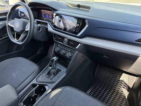 Used 2022 Volkswagen Taos SE FWD image 10