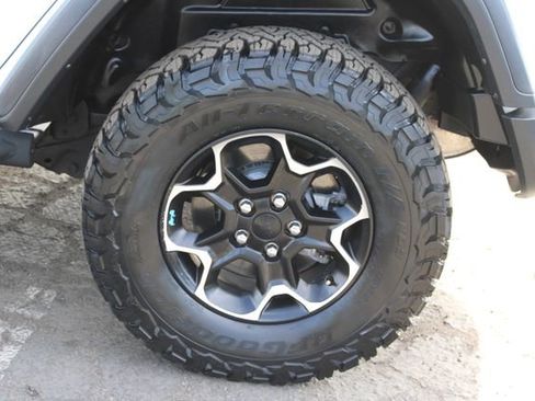 Used 2023 Jeep Wrangler Unlimited Rubicon 4xe w/ Cold Weather Group image 7