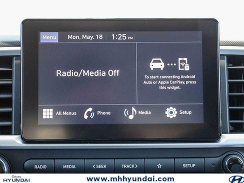 Certified 2025 Hyundai Venue SEL FWD image 14